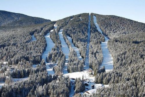Foto: Špičák: Rekordní výška sněhu a o víkendu testování lyží zdarma          