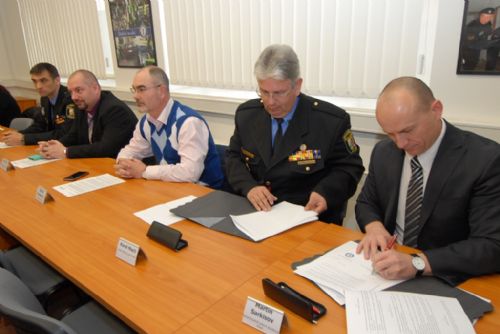 Středoškoláci poznají detailně práci plzeňských strážníků, u městské policie budou mít odbornou praxi 