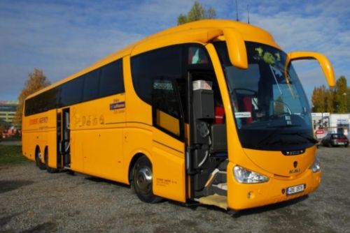 Foto: Student Agency mění flotilu autobusů na lince Plzeň – Praha