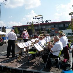 U centra Area Bory zahraje v neděli Nýřaňanka. Bude se nejen zpívat a tančit, ale i grilovat 