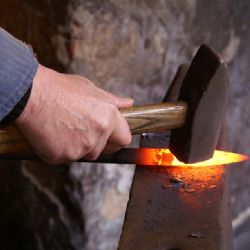 Unikátní vodní hamr v Dobřívě se snad dočká opravy 