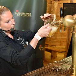V české dvacítce nejlepších výčepních plzeňského piva je sedm žen 