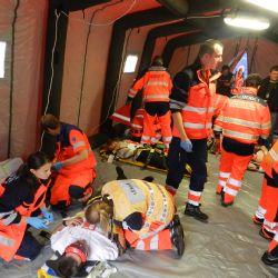 V Dobřanech probíhalo taktické cvičení, policisté ve škole eliminovali střelce. Fotogalerie 