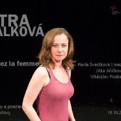 „Za vším hledej ženu“ a to i v neděli na zámku Nebílovy 
