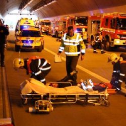 Záchranáři při cvičení ve Valíku pomáhali 23 zraněným. Prohlédněte si fotky 
