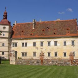 „Zub času si nevybírá“ - speciální prohlídky v pátek na Červeném Poříčí 