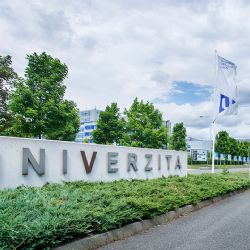 Soud zprostil dvojici studentů obvinění z výtržnictví po poplachu na ZČU