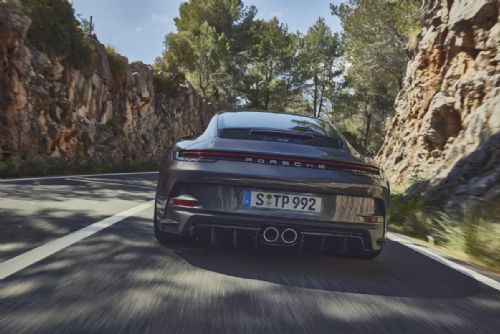 Obrázek - Nové Porsche 911 GT3 s paketem Touring