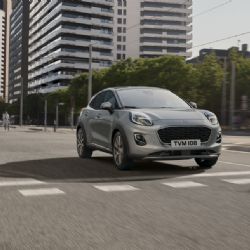 Vozy Ford EcoBoost Hybrid budou nově nabízeny také s automatickou převodovkou