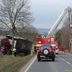AKTUÁLNĚ – NEHODA U STŘÍBRA – SMĚR TACHOV