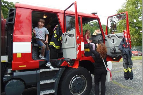 Foto: Radobyčice a Červený Hrádek získají dotaci na nová auta pro dobrovolné hasiče
