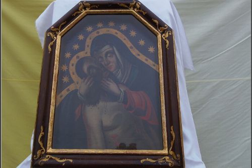 Obrázek - Křesťané nesli svatý obraz do kostela