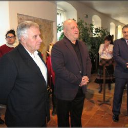 PANÍ JITKA MÁ DOMA HNED TŘI UMĚLCE, JEDEN NYNÍ VYSTAVUJE V MUZEU!