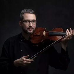 Alexander Shonert - houslový virtuos ve Staré synagoze v Plzni