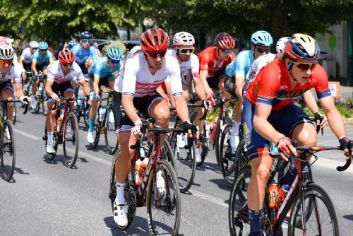 obrázek:Hromadná nehoda na West Bohemia Tour - šest zraněných cyklistů
