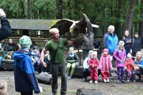 obrázek:Myslivecký den v plzeňském arboretu okouzlil rodiny s dětmi