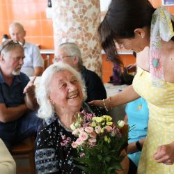 Rekordní věk nad 100 let oslavilo šest žen z Domova pro seniory sv. Jiří v Plzni