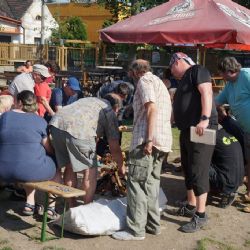 Na poslední předprázdninové setkání s vedením obvodu na Nové Hospodě přišla stovka občanů 