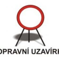 Řidiči musejí na silnici mezi Rokycany a Prahou počítat s komplikacemi