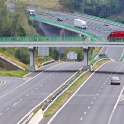 Řidiče čeká další omezení na dálnici D5