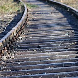 Pod modernizovanou tratí na České Budějovice v Plzni vzniká tunel