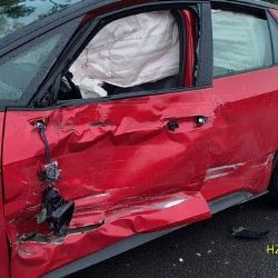 Nehoda na D5: Volkswagen smykem do Mercedesu, škoda 1,12 mil.