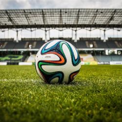 Plzeň zklamala v Budapešti, Ferencváros vyrovnal v oslabení