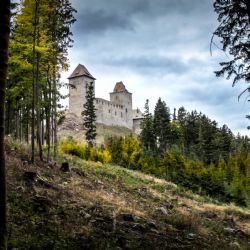 Kašperk zve na narozeniny Karla IV., provazochodce i Kytici
