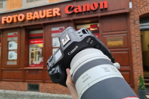 Foto: Fotografický systém Canon EOS slaví 35 let a Foto Bauer Plzeň jen o pár let méně!