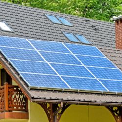 Jak si zřídit FVE na svůj dům? Kde co zařídit? Jak na dotaci? S tím vám pomohou profesionálové z Galimed Energy z Plzně