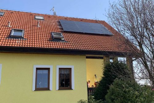 Foto: Nejlepším řešením jak ušetřit na energiích, je pořídit si vlastní fotovoltaickou elektrárnu, firma Galimed Energy Vám s tím ráda pomůže