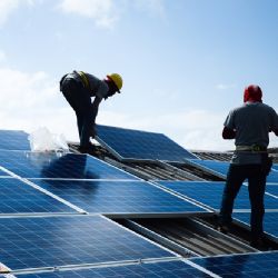 Šetřete díky vlastní FVE za energie. Stačí se obrátit na firmu Lagom Energy