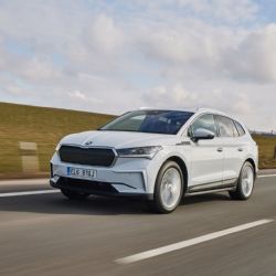 Vozy značky ŠKODA AUTO, která se letos poprvé stala partnerem Prague Pride, seženete v autorizovaném salonu AUTO CB v Plzni