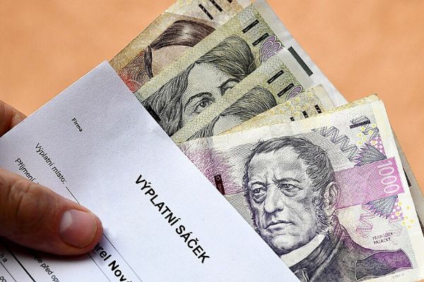 Životní minimum se od října mění. Jednotlivci si polepší, u dalších dospělých částka klesne