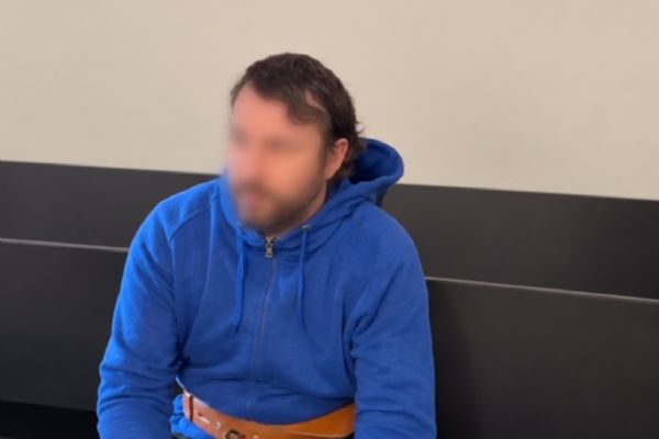 Za pobodání dvou řidičů na Folmavě dostal Litevec 17 let. Nejvyšší soud trest potvrdil