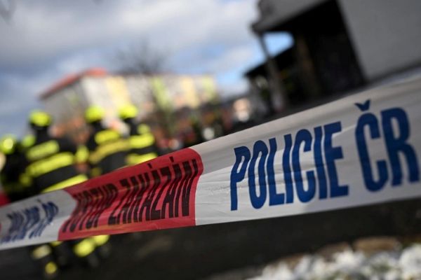 Tělo pohřešované ženy z Újezdu nad Lesy našli v opuštěném areálu. Partner je obviněn a ve vazbě