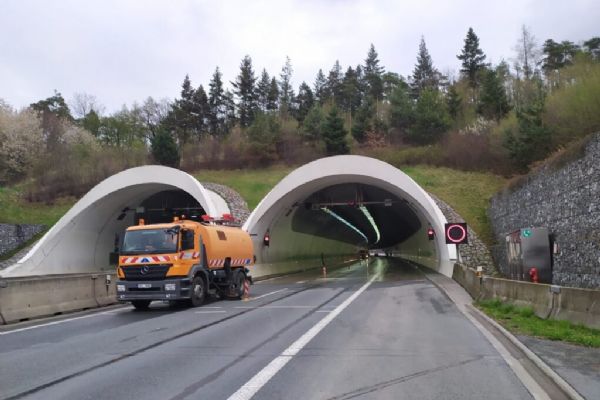Tunel Valík čekají čtyři dny uzavírek, doprava pojede v obou směrech jedním pruhem