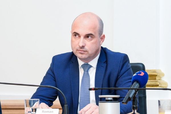 Nová koalice v Plzni má 34 podpisů. Radních ubude, primátorem zůstane Zarzycký