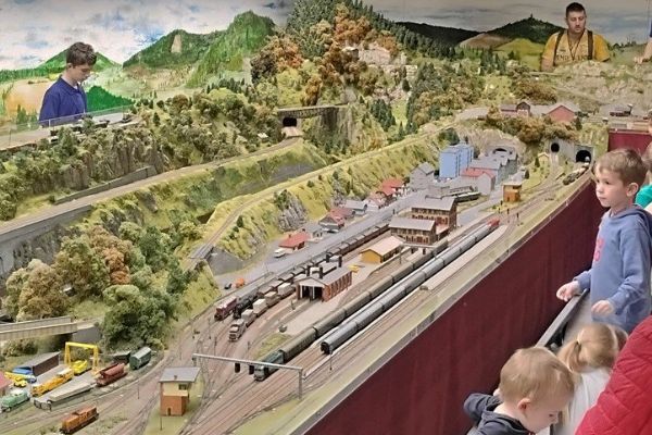 Železniční svět na 150 metrech čtverečních. Plzeňské modelové kolejiště opět otevře brány