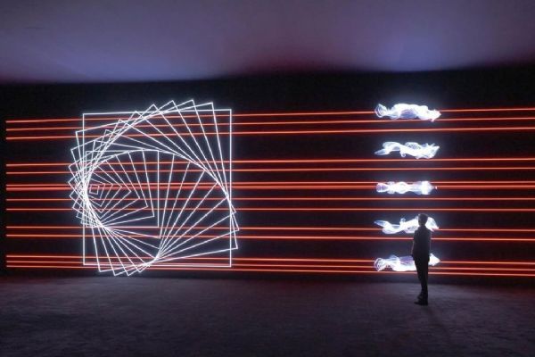 Signal Festival začíná. Praha čeká večerní nápor, doprovodný program nabídne i dílny a konferenci