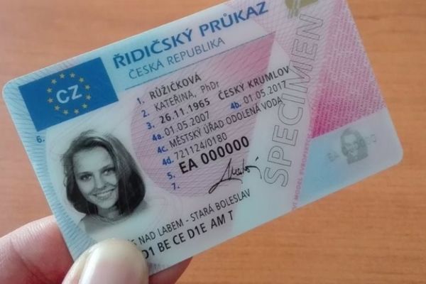 Do konce roku vyprší platnost 202 tisíc řidičských průkazů. Nejvíce ve Středočeském kraji a Praze