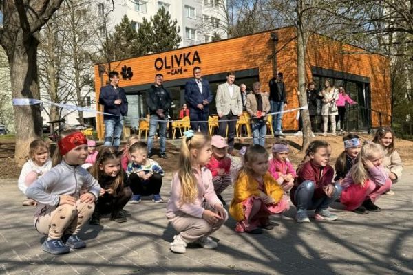 Z nevyužívaných záchodků je krásná kavárna