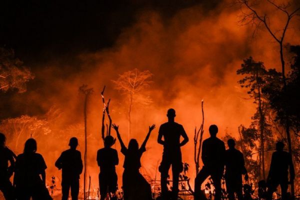 Přednáška Lukáše Hodise: Umělecká expedice Kongo