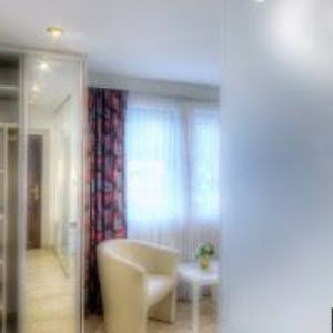 obrazek: avatar TENNIS CENTER HLUBOKÁ , s.r.o.