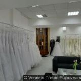 PŮJČOVNA SVATEBNÍCH A SPOLEČENSKÝCH ŠATŮ VENÉSIS TŘEBÍČ