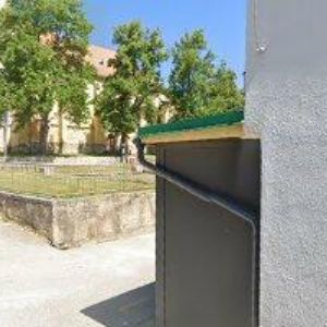 obrazek: avatar LÉKÁRNA POD KLETÍ