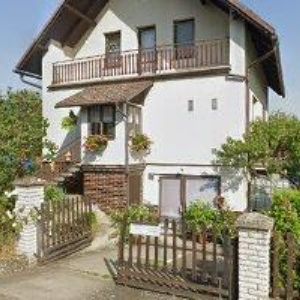 obrazek: avatar REINBERGEROVÁ HANA-KADEŘNICTVÍ