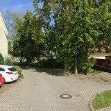 AKTERA SEDMDESÁTJEDNA