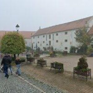 obrazek: avatar HOTEL CHVALSKÁ TVRZ s.r.o.