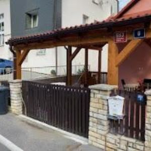 obrazek: avatar WHITE HOUSE HOTEL